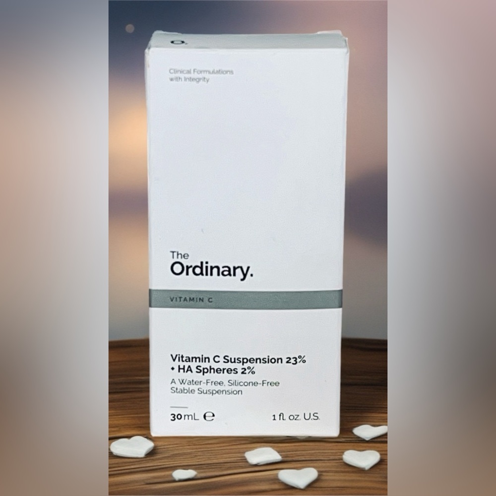 The Ordinary Vitamin C Suspension 23% + HA Spheres 2% - Gray and White